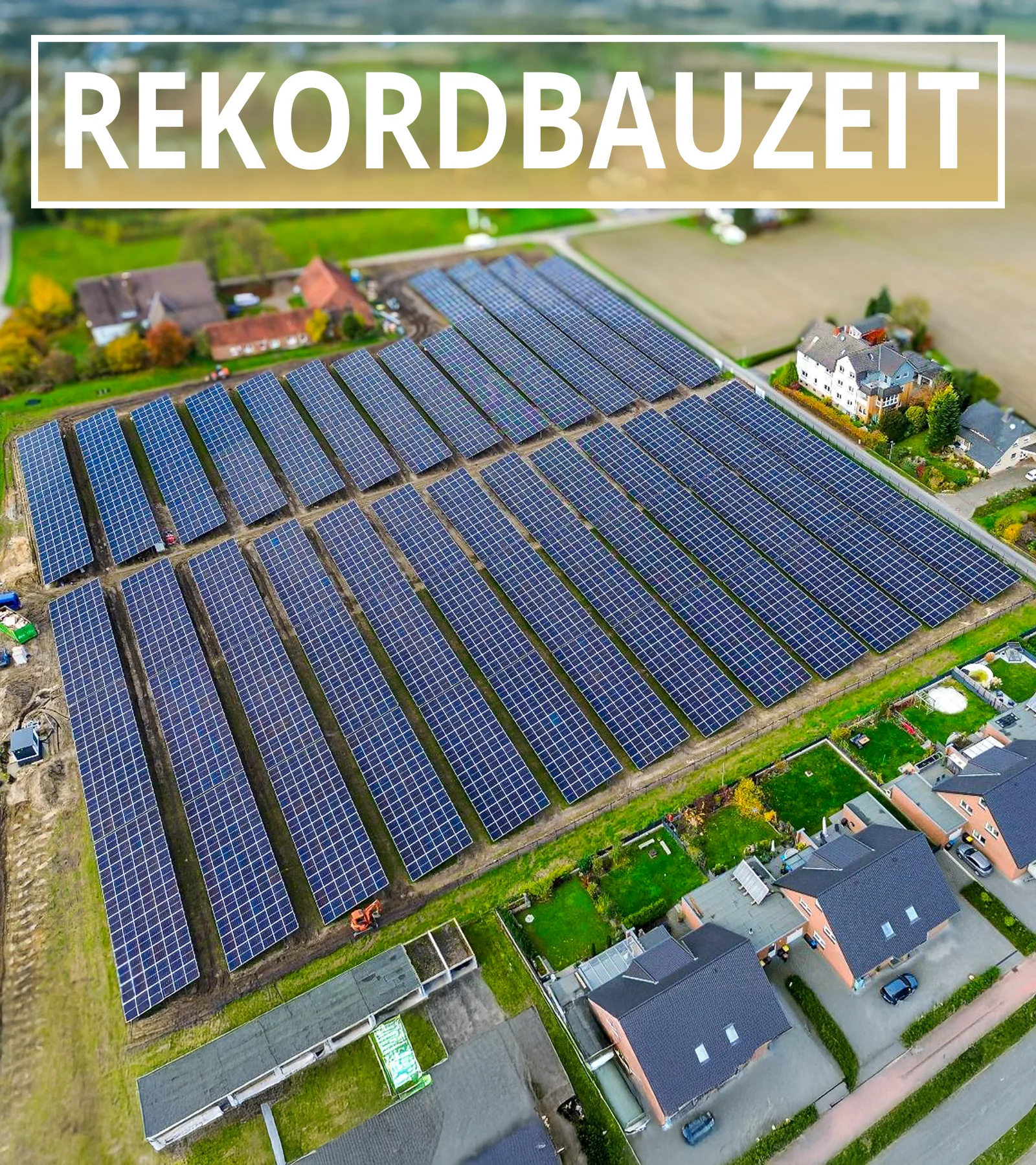 Projekt PVA Rödinghausen 3200kWp Grötsch und Partner Luftaufnahme des Solarparks Rödinghausen von Grötsch & Partner – moderne PV-Freiflächenanlage als IAB-Investment