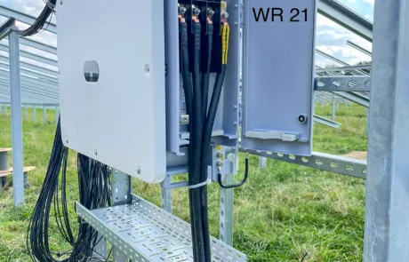 Detail der Modulverschaltung und DC-Verkabelung