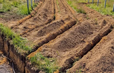Kabeltrasse und Erdarbeiten im Solarpark Üttfeld